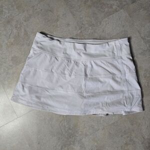 Lululemon White Skirt/Skort Size 8